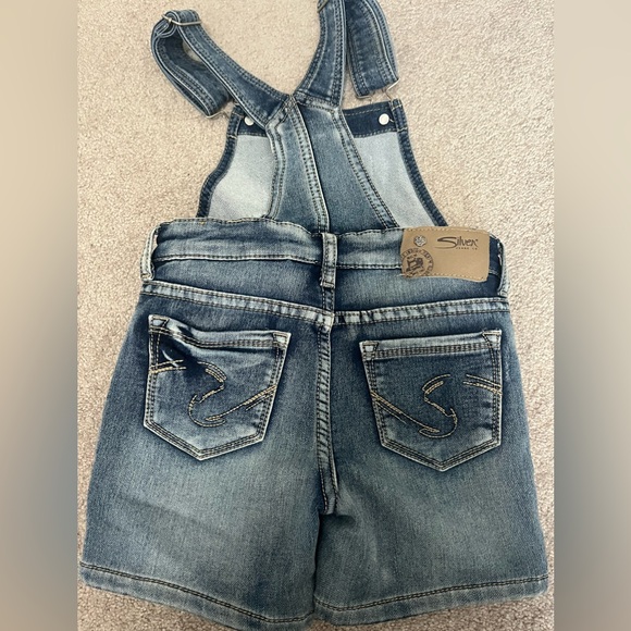 SILVER Jeans overall shorts for kids - Picture 2 of 3